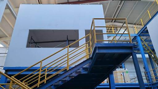 An alternative description of the cover image