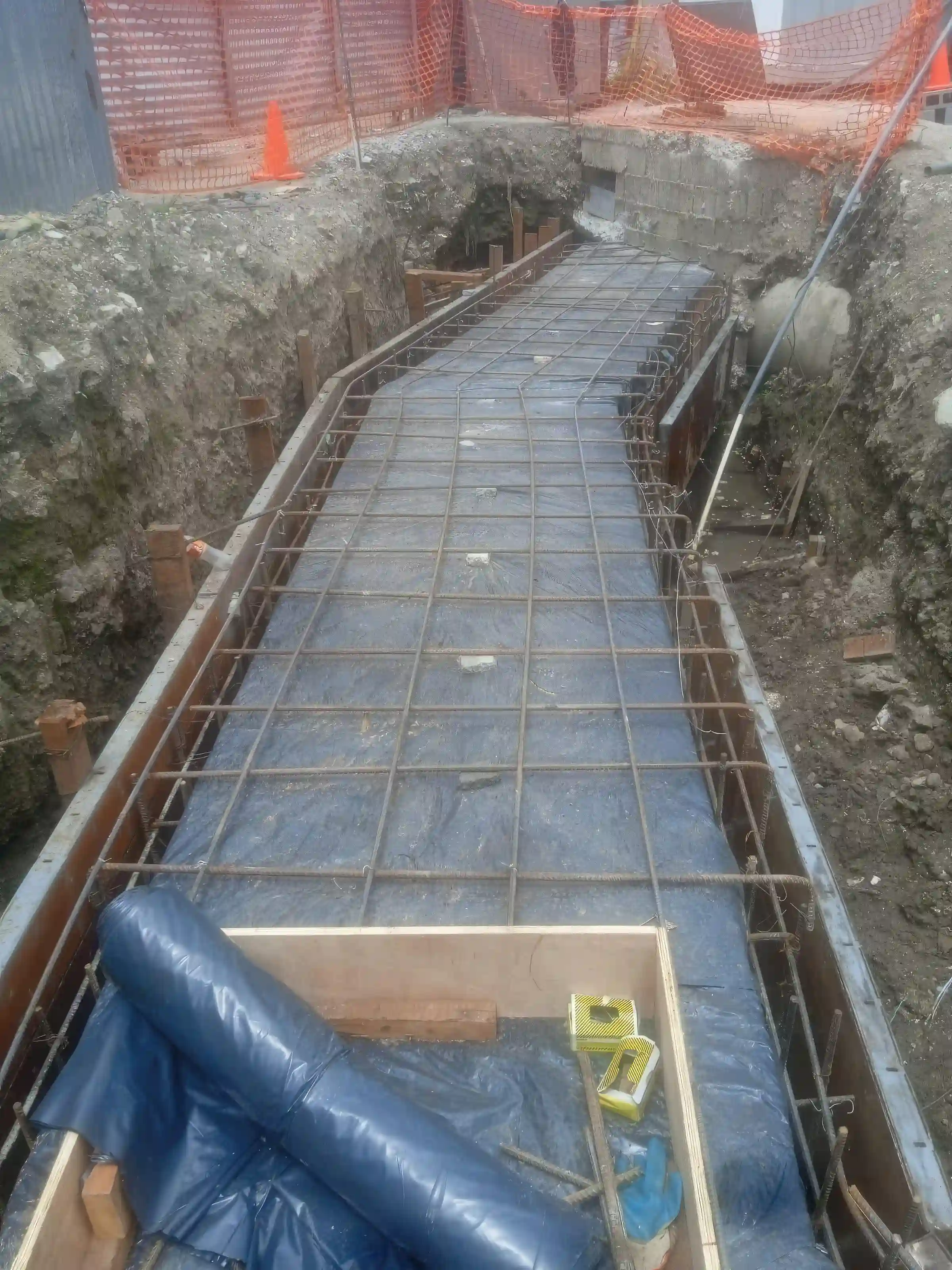 An alternative description of the cover image