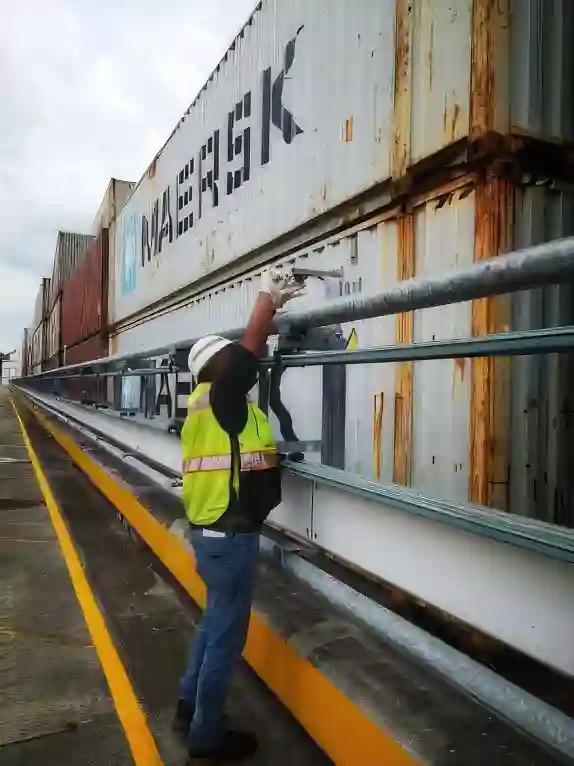 An alternative description of the cover image